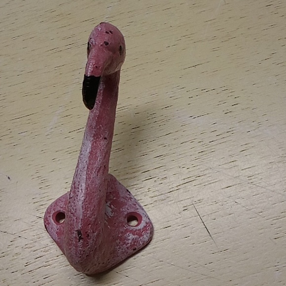 Flamingo Cast Iron Wall Hook - Picture 2 of 6